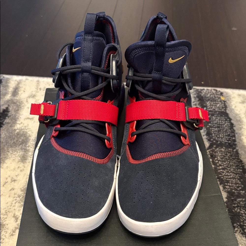 Brand new men’s Nike 270’s sneakers size 11.5 no box